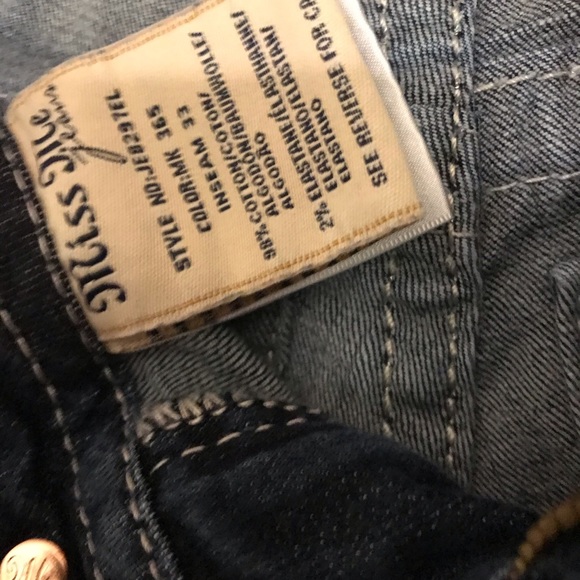 Jeans - Picture 4 of 5